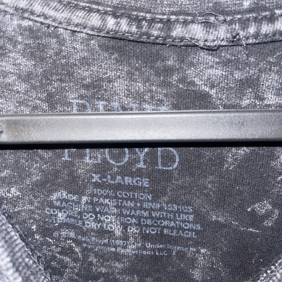 Pink Floyd Distressed Gray Tee - Picture 3 of 3